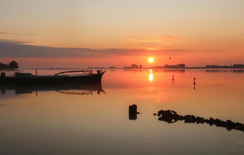 Houseboat Uitzicht Over Veluwemeer, Natuurlokatie, Prachtige Vergezichten Біддінґейзен Екстер'єр фото